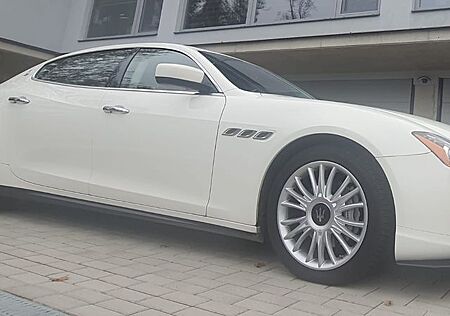 Maserati Quattroporte 3.0 V6 Diesel Automatik -