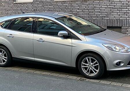 Ford Focus 1,0 EcoBoost 74kW SYNC Edition SYNC Ed...