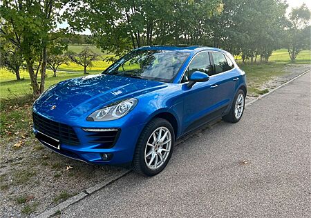Porsche Macan S