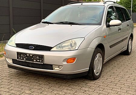 Ford Focus 1.6 Klimaanlage/EL-Fensterber/Zentralver