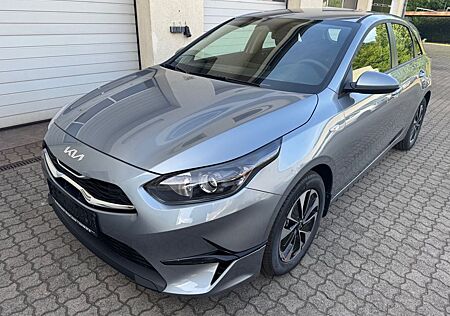 Kia Cee'd / Ceed 1.5 T-GDI Comfort Plus