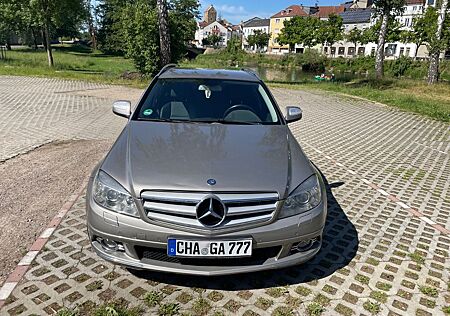 Mercedes-Benz 320