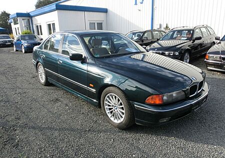 BMW 528i