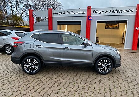 Nissan Qashqai N-Connecta, Panoramadach, LED