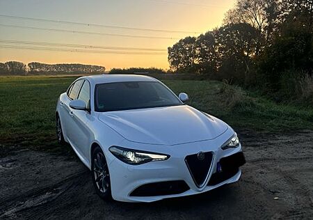 Alfa Romeo Giulia Super 2.2 Diesel 110 kW Super