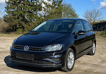 VW Golf Sportsvan Volkswagen 1.5 TSI ACT 96kW Comfortline ...