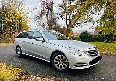 Mercedes-Benz E 220 CDI T AVANTGARDE AVANTGARDE