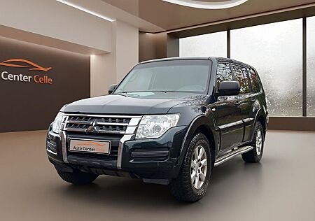 Mitsubishi Pajero 3.2 DI-D Basis/7sitzer/Klima/AHK/4X4/TÜV