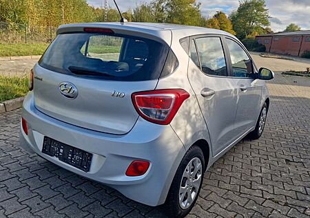 Hyundai i10 Wenig KM 1.Hand