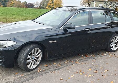 BMW 530d xDrive HUD, Panoramadach, Vollausstattung