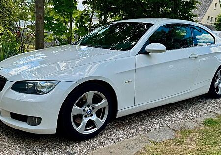 BMW 325d Coupé 1. Hand !