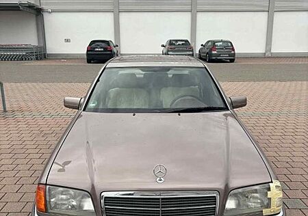 Mercedes-Benz C 180 ELEGANCE Elegance