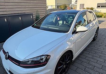 VW Golf Volkswagen 2.0 TSI DSG BMT GTI Performance GTI Per...