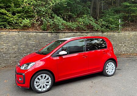 VW Up Volkswagen Rentnerfahrzeug 1 HD 22.000 km !!!!