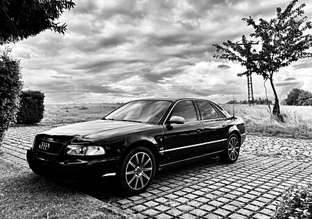 Audi A8 D2 4.2 quattro