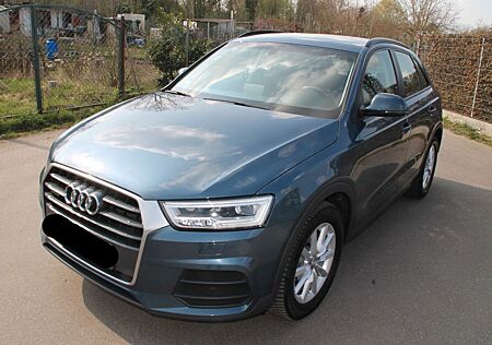 Audi Q3 2.0 TDI S tronic quattro -