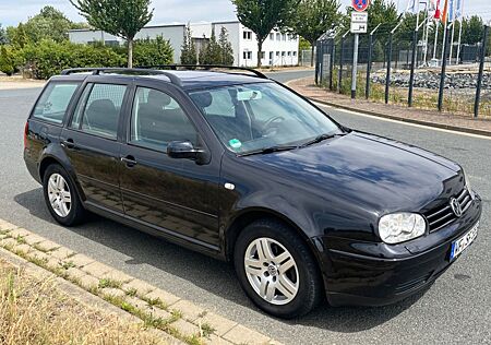 VW Golf Volkswagen 1.6 Highline. LPG mit ATM / Getriebe
