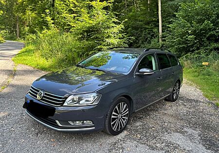 VW Passat Variant Volkswagen 2.0 TDI DSG 130kW Comfortl BM...