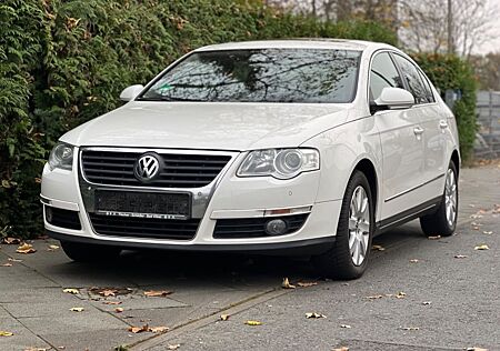 VW Passat Volkswagen 1.6 TDI Comfortline Navi/Glasdach/Klimatr