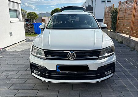 VW Tiguan Volkswagen 2.0 TSI DSG BMT 4MOTION Comfortline C...