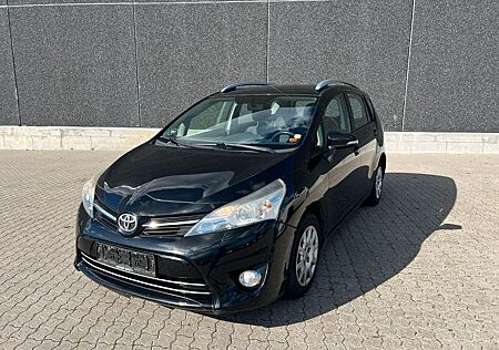 Toyota Verso Life