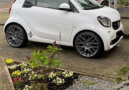 Smart ForTwo cabrio 90 PS Tiefer/18Zoll/CS Sportauspuf