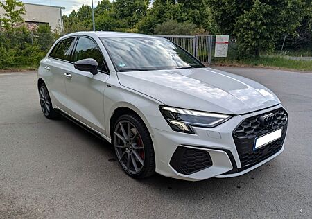 Audi A3 45 TFSI e S tronic S line 2J Garantie