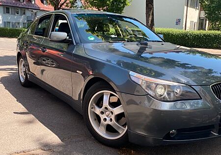 BMW 523i A - Bj. 2006 Vollausstattung
