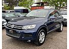 VW Touareg Volkswagen 3.0 V6 TDI BMT Navi Pdc AHK Bi.Xenon