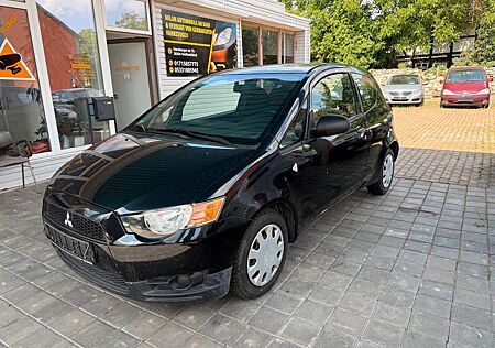 Mitsubishi Colt 1.1 KLIMAANLAGE TÜV 01 / 2026