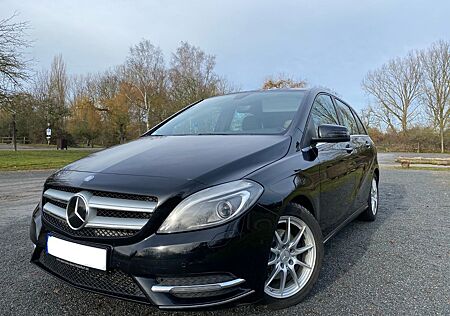 Mercedes-Benz B 180 CDI, Autom, Teilleder, Xenon, Ambiente