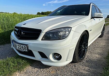 Mercedes-Benz C 63 AMG