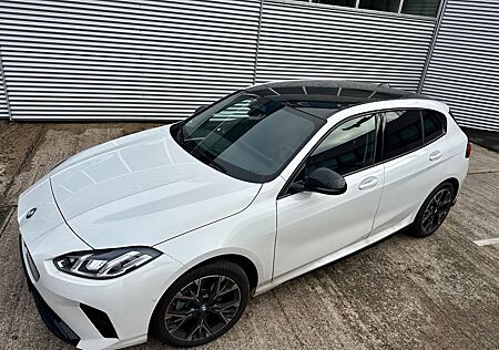 BMW 118d F70**Msport Ext*schw.Dach*beh.Lenkrad*