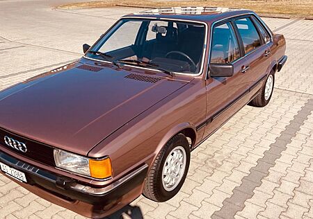 Audi 80 CD 2,2 5 Zylinder Luxuriöseste Ausstattung