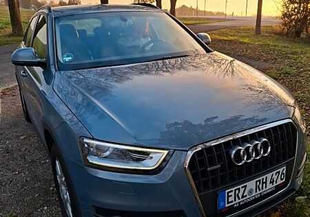 Audi Q3 2.0 TFSI quattro -
