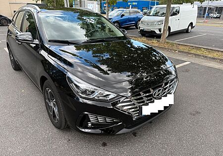 Hyundai i30 AUTOMATIK Kombi "Business"
