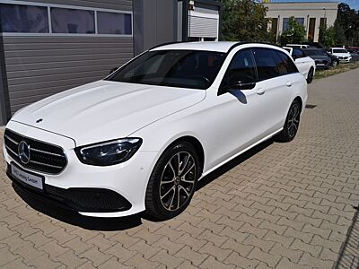 Mercedes-Benz E 200T Avantgarde 9G LED Kam Widescreen MBUX AHK