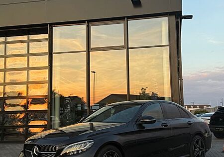 Mercedes-Benz C 180 AMG Line 31.000€ VHB