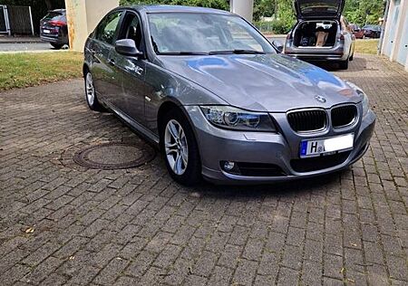 BMW 318i -