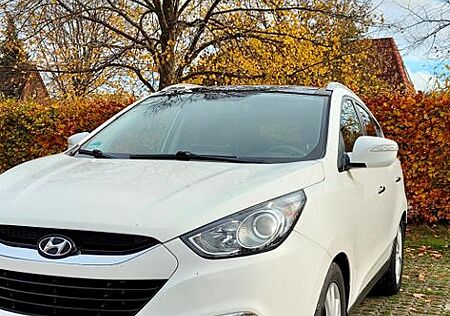 Hyundai ix35 2.0 CRDi 135 kW Premium 4WD Automatik P...