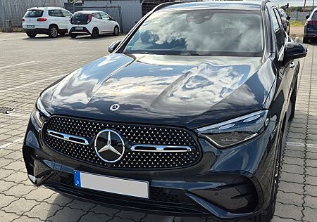 Mercedes-Benz GLC 300 GLC 300e 4Matic Edition AMG Line