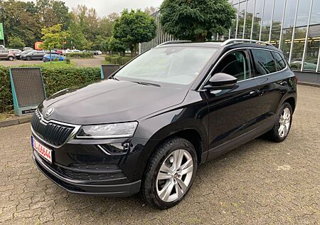 Skoda Karoq Style 4x4 ACC LED Navi Keyless Kamera