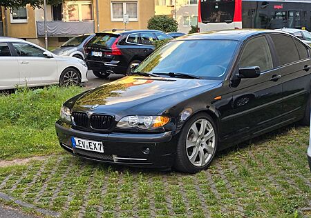 BMW 330i -