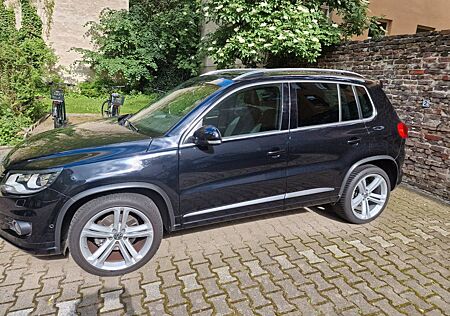 VW Tiguan Volkswagen 2.0 TSI 155kW DSG 4MOTION R-Line