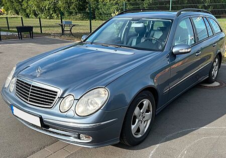 Mercedes-Benz E 320 CDI T AVANTGARDE - TÜV & Reifen neu; LEDER