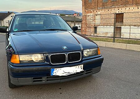 BMW 318i