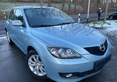 Mazda 3 Lim. 1.6 Sport Active Klima Alufelgen TÜV NEU