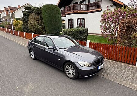 BMW 318i -