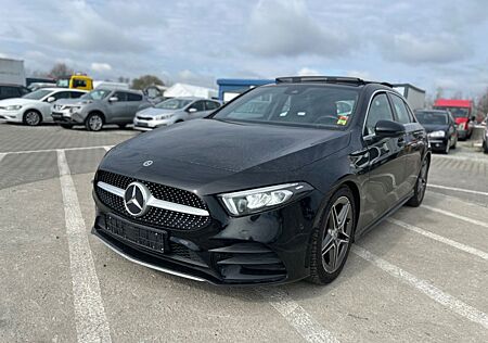 Mercedes-Benz A 180 /AMG-Line/Pano/Wide-Screen/Kamera/Alcantara