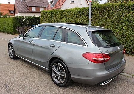 Mercedes-Benz C 220 CDI 4MATIC T Autom. -